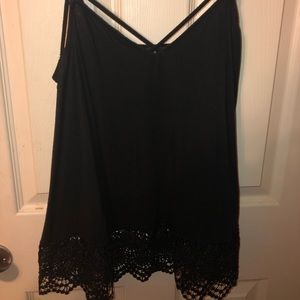 Black express tank top